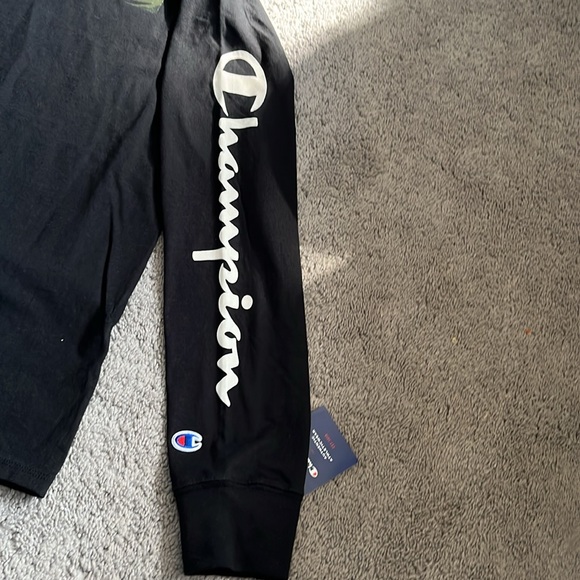 Men’s champion long sleeve tees - Picture 4 of 9